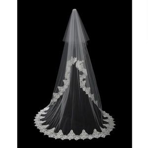CAROLINA HERRERA WEDDING VEIL